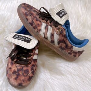 LEOPARD SNEAKERS